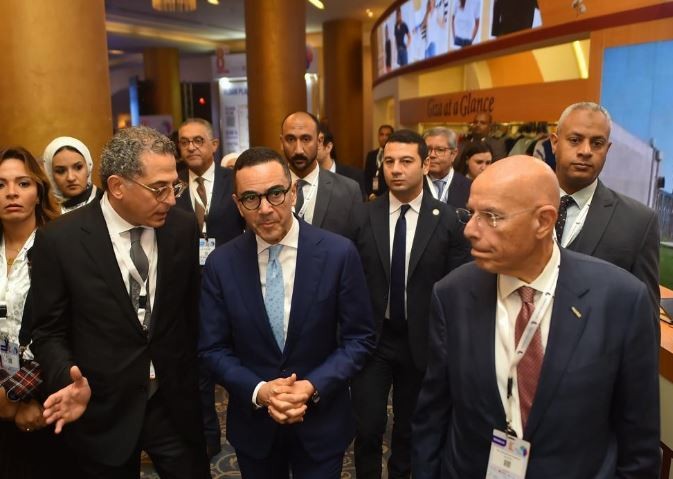 خلال افتتاح المعرض