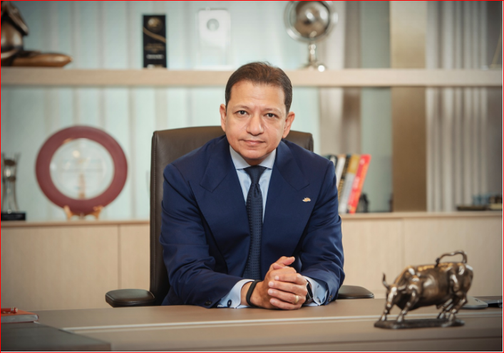 أحمد عبد العال المشرق