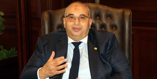 أشرف عبد الغني