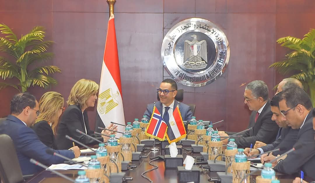 وزير الاستثمار يستعرض مع سفيرة النرويج تطوير العلاقات الاقتصادية