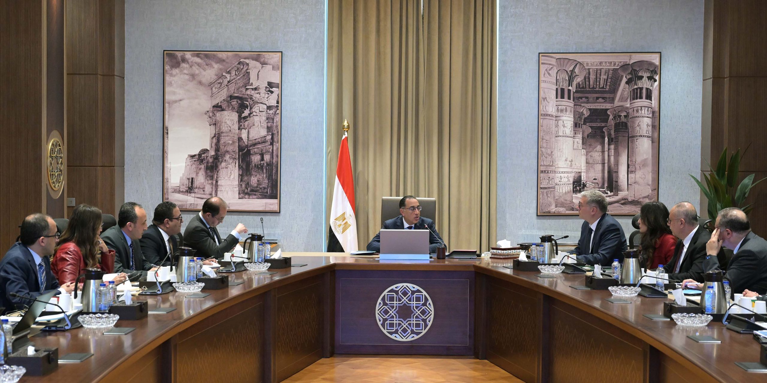 مجلس الوزراء