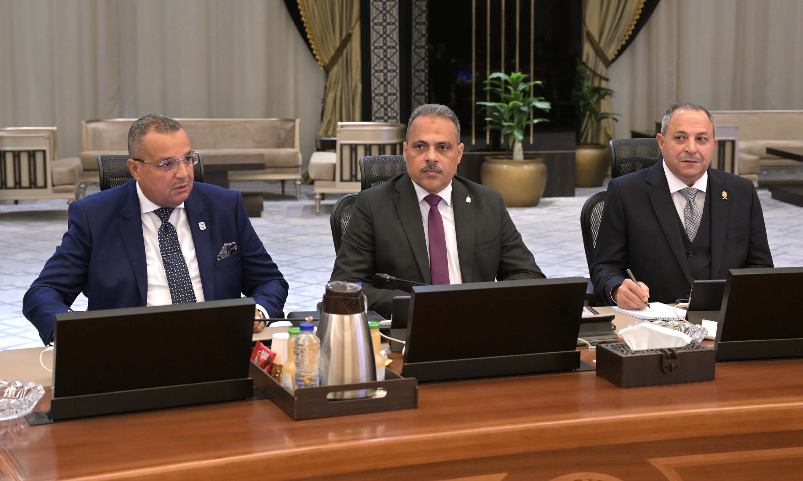 رئيس الوزراء يترأس الاجتماع الرابع لمجلس المحافظين