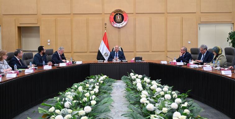 الوزير مع وفد بلاروسى