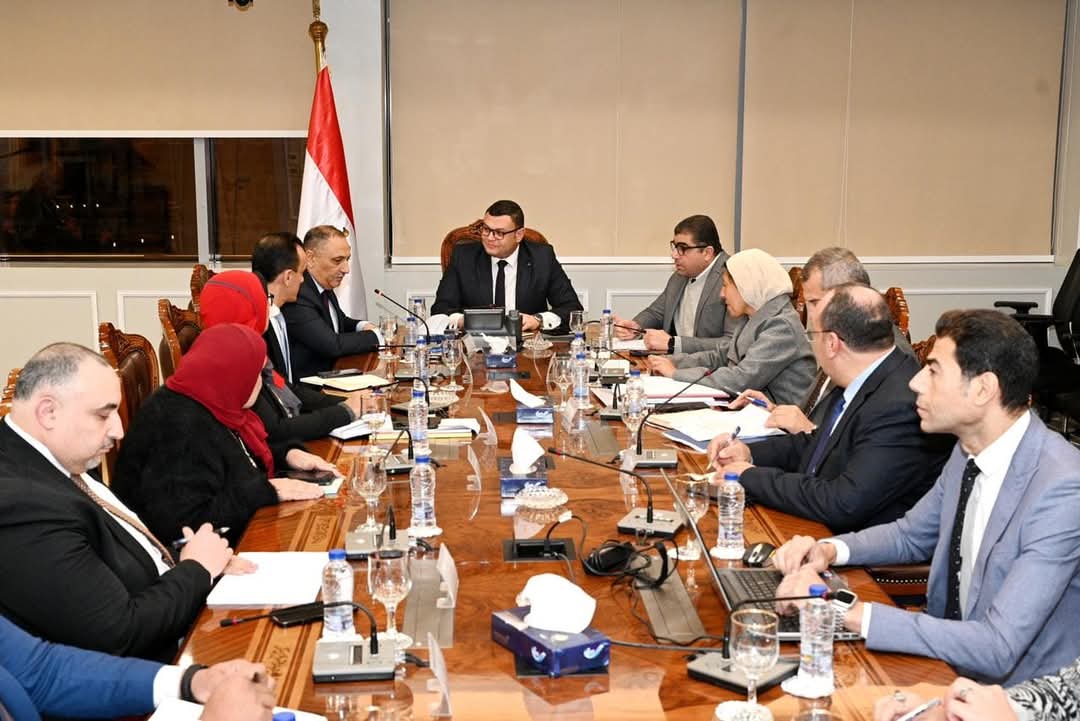 وزير الإسكان 