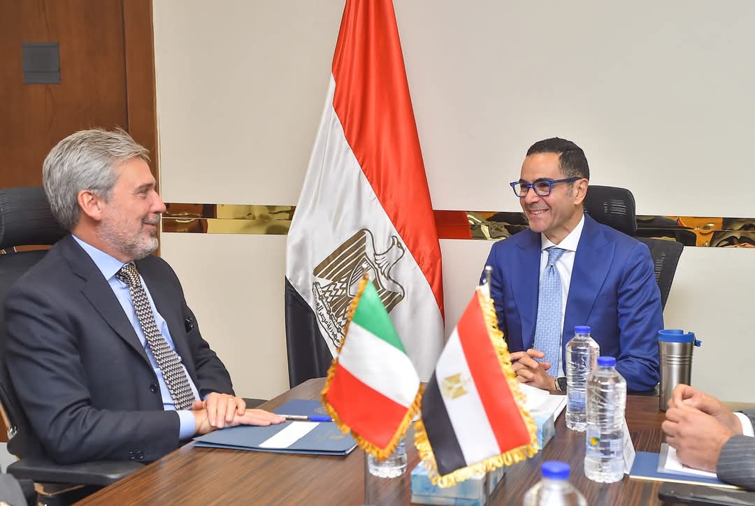 وزير الاستثمار يستقبل السفير الإيطالي بالقاهرة