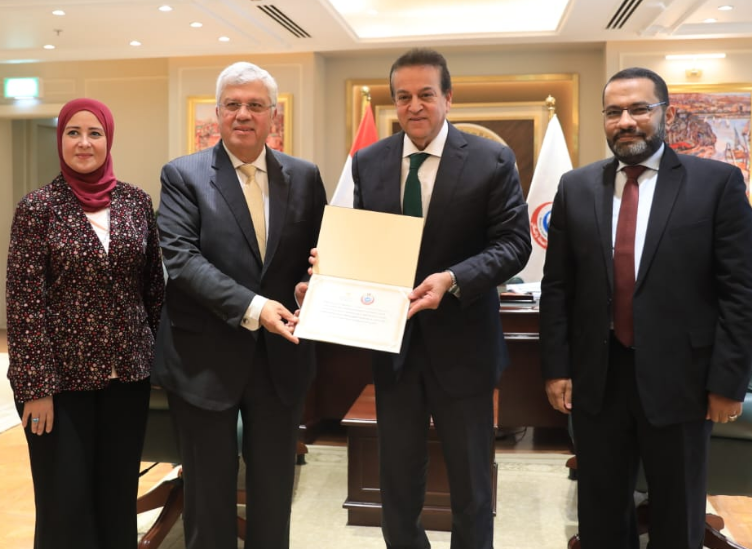 عبد الغفار وعاشور