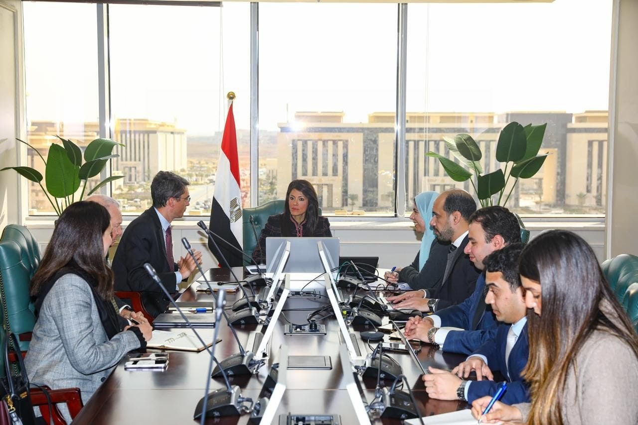 التعاون الدولى