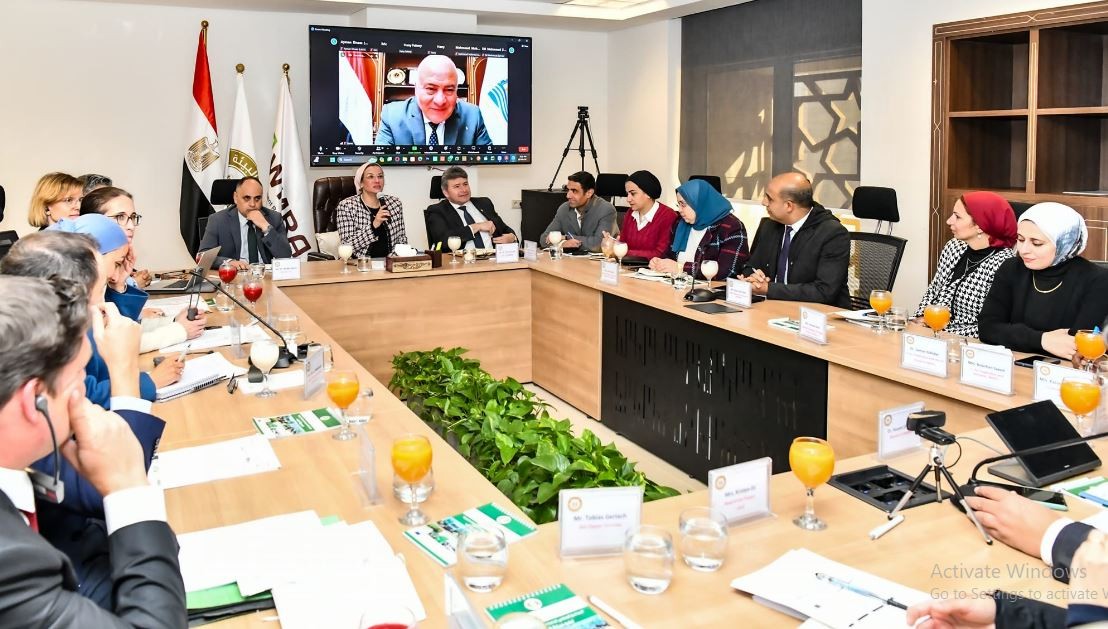 وزيرة البيئة ومنظومة ادارة المخلفات