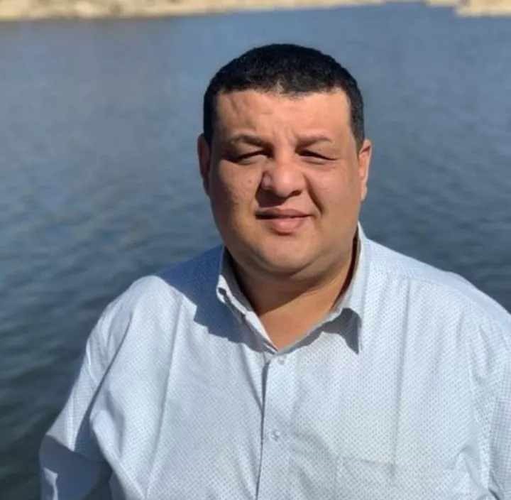 د. أحمد زكي زكي خبير أمراض وتربية الدواجن
