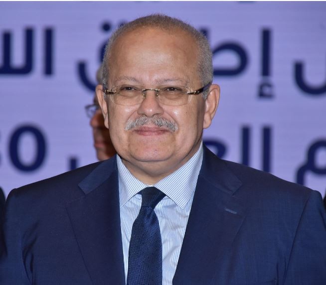 رئيس جامعة القاهرة