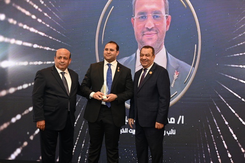 ليدرز 2023 تكرم  نائب رئيس مجموعة بيت الخبرة 