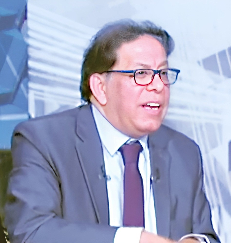 ضياء حلمى