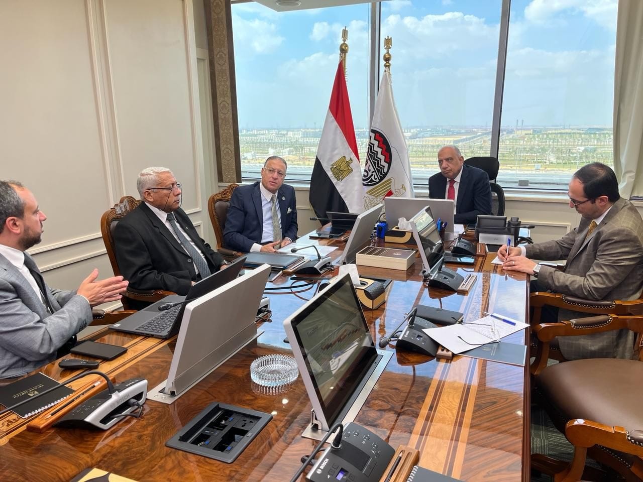 وزير قطاع الأعمال