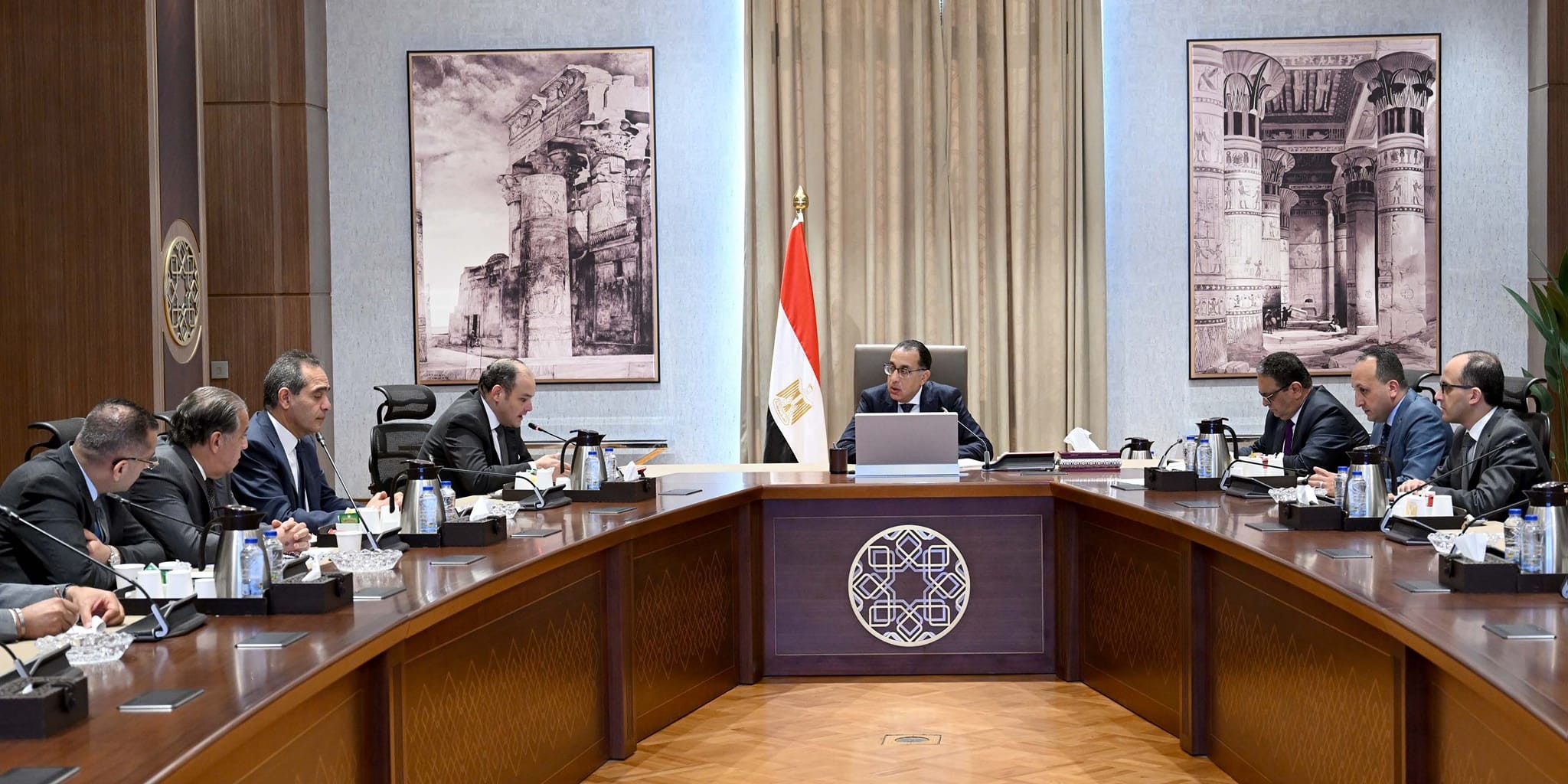اجتماع رئيس الوزراء مع أعضاء المجلس التصديري