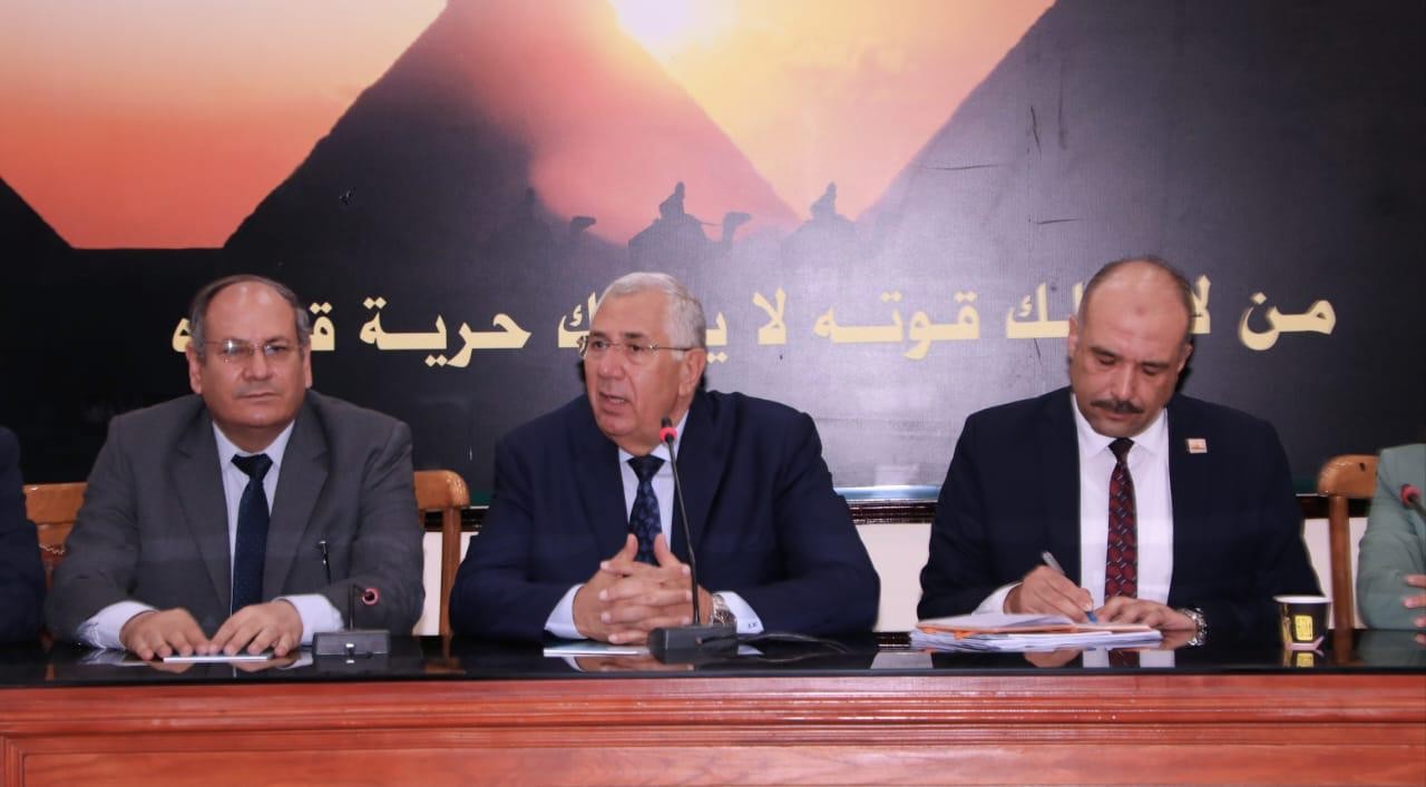 جانب من الاجتماع 