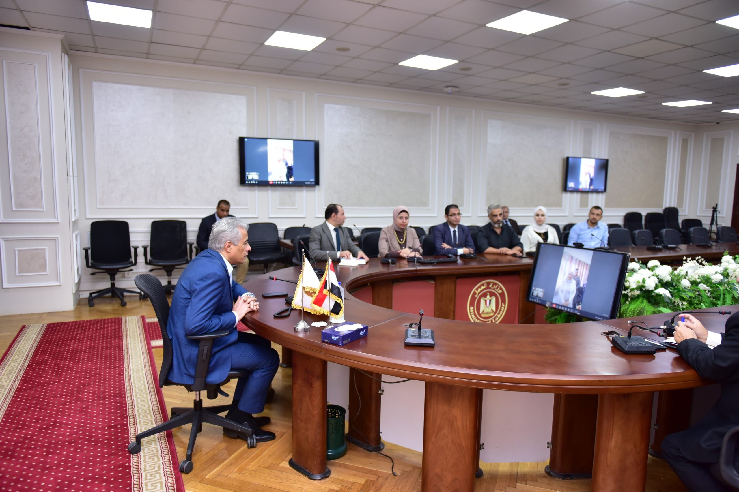وزارة العمل