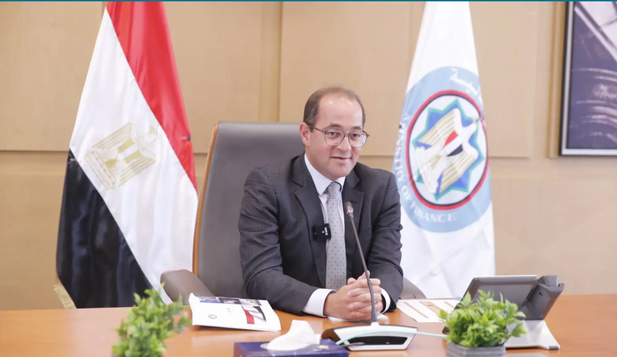 وزير المالية