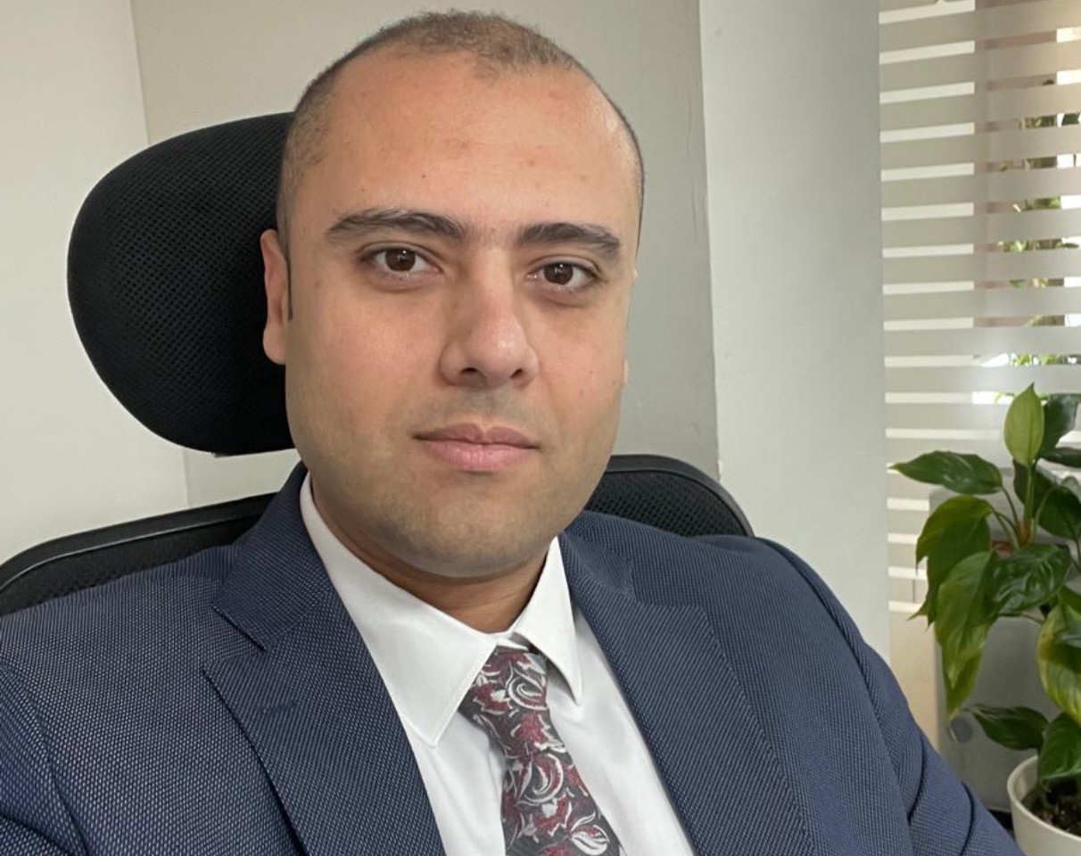 وسام كامل، خبير أسواق المال