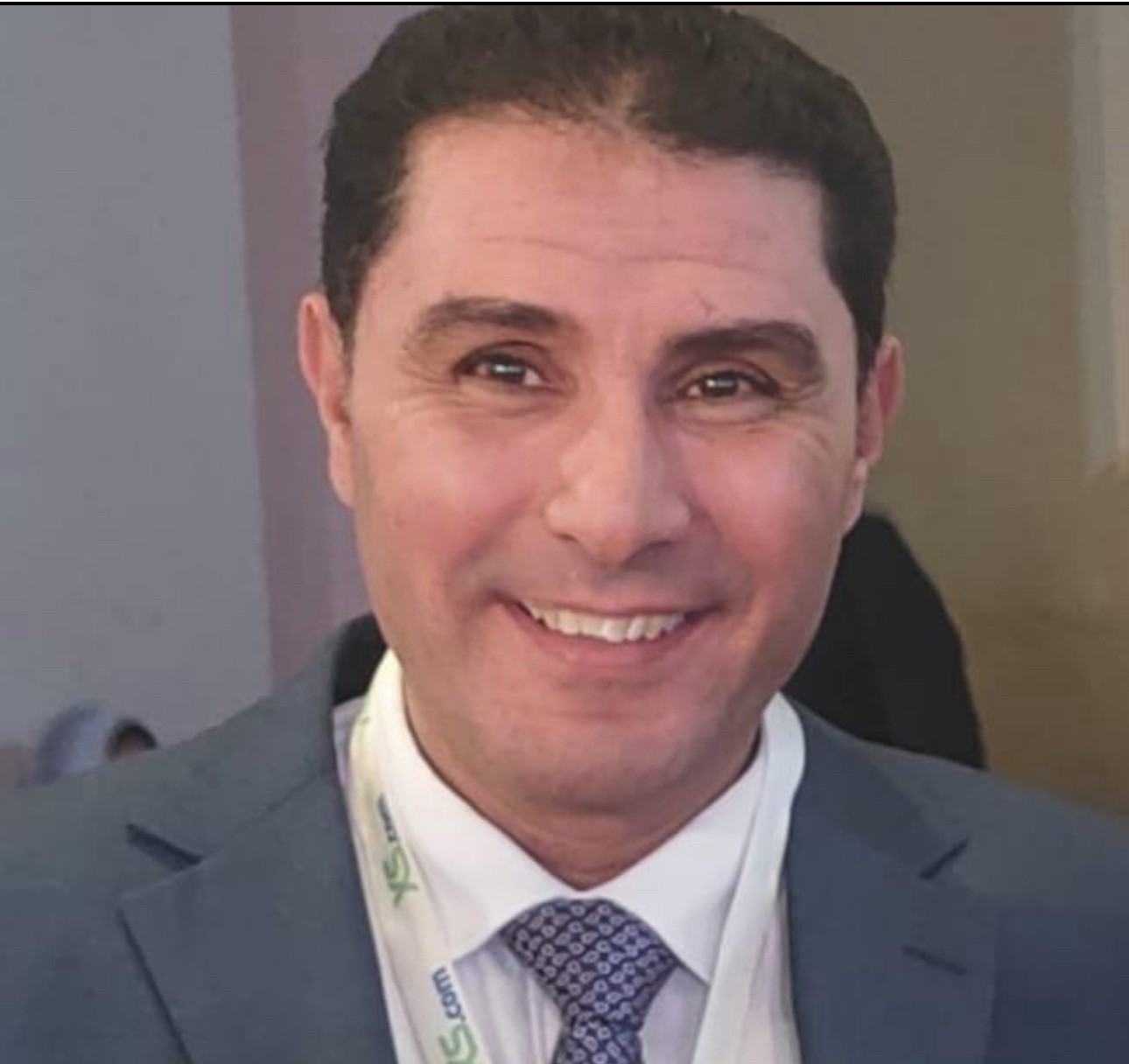 أيمن الزيات، خبير أسواق المال