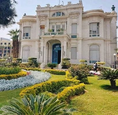 جامعة عين شمس
