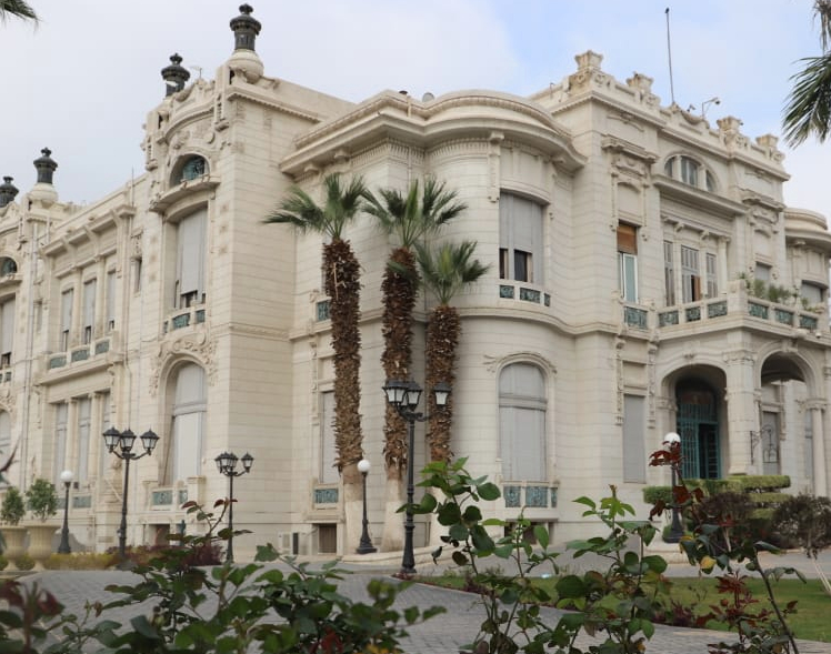 جامعة عين شمس