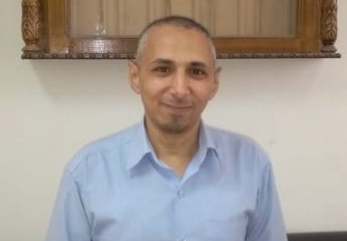 الدكتور يسرى حسن