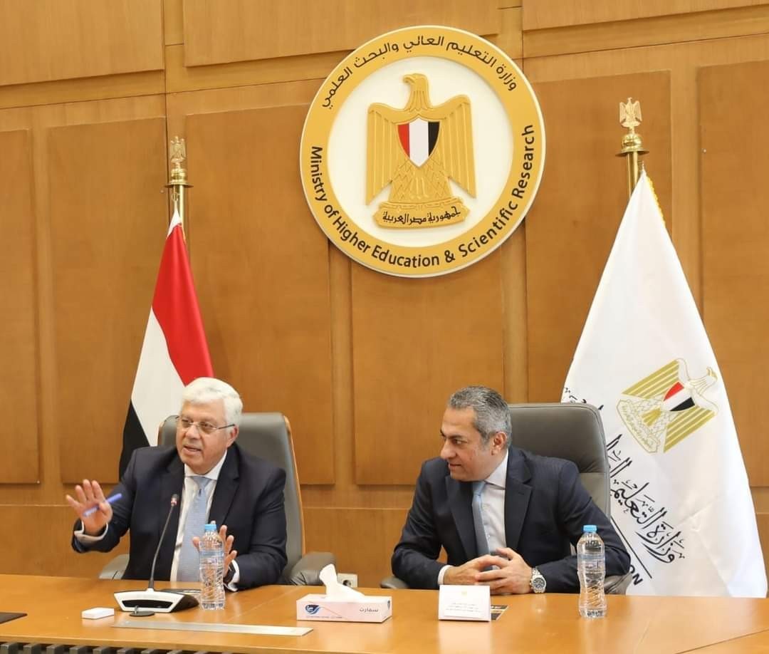 وزير التعليم العالي يَشهد توقيع مُذكرة تفاهم مع شركة العاصمة الإدارية