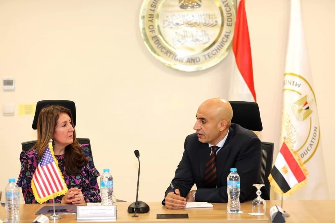 وزير التربية والتعليم يستقبل السفيرة الأمريكية بالقاهرة