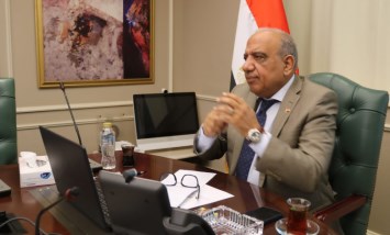 وزير الكهرباء والطاقة المتجددة