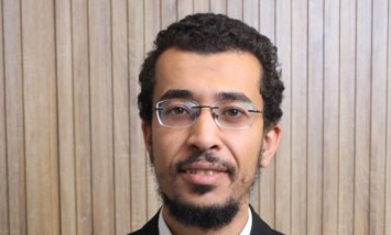 الكاتب الصحفي عبدالمجيد عبدالله