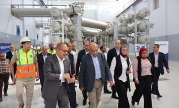 وزير الكهرباء والطاقة المتجددة