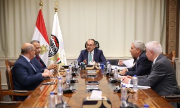 وزير قطاع الأعمال العام