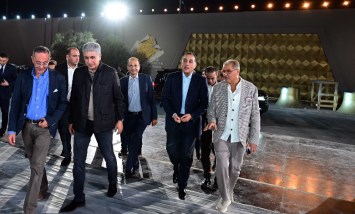  رئيس مجلس الوزراء
