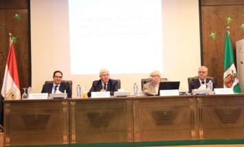 خلال اللقاء