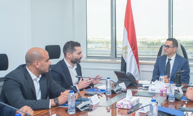 وزير الاستثمار والتجارة الخارجية
