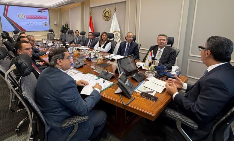 وزير التموين 