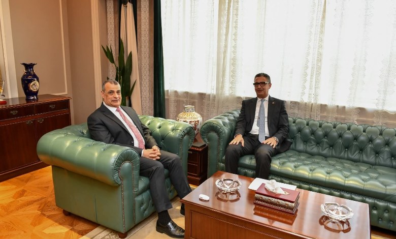 وزير التموين 