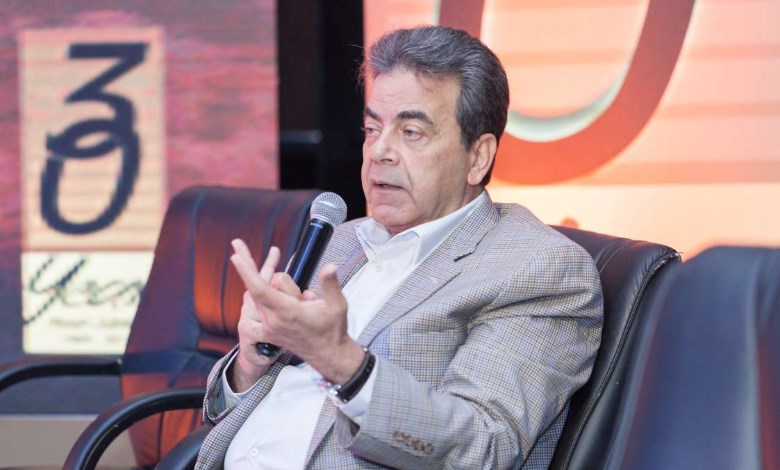 د. مجدى حسن نقيب الأطباء البيطرين