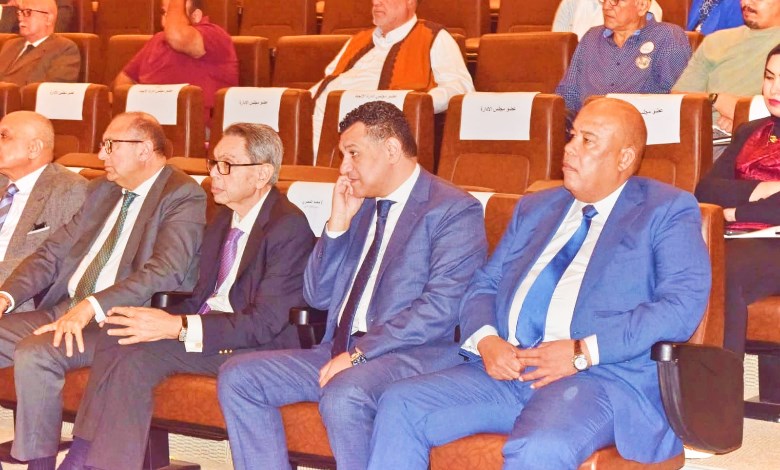 ايمن العشرى