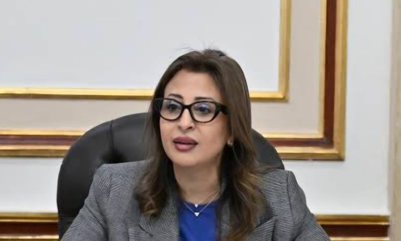غادة عبد الباري