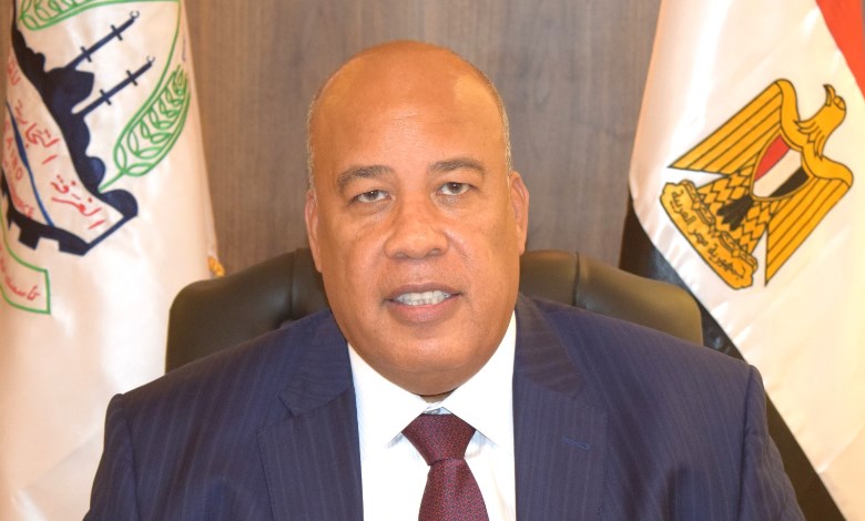 أيمن العشرى