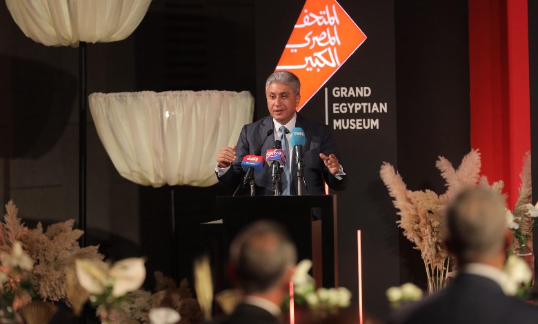 وزيرا السياحة والآثار والإتصالات يشهدان توقيع إتفاقية الشراكة الإستراتيجية بين ليجاسي و فودافون مصر