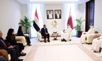 جانب من لقاء رئيسى وزراء قطر ومصر