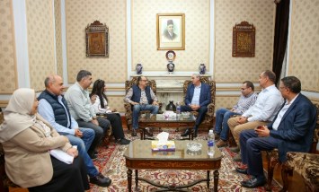 وزير قطاع الأعمال 