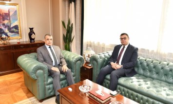 وزيرا الإنتاج الحربي والإسكان 