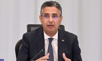  وزير التموين 