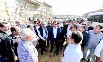 وزير الإسكان 