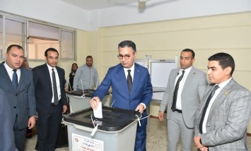 وزير التموين 
