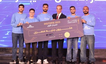 الدكتور عمرو طلعت وزير الاتصالات وتكنولوجيا المعلومات