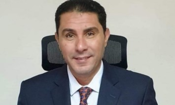 أيمن الزيات
